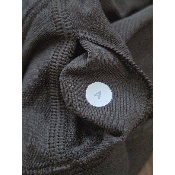 Lululemon Run For The Gold Tank Heathered Gator Green Camo Built in Bra Size 4 - Picture 4 of 4